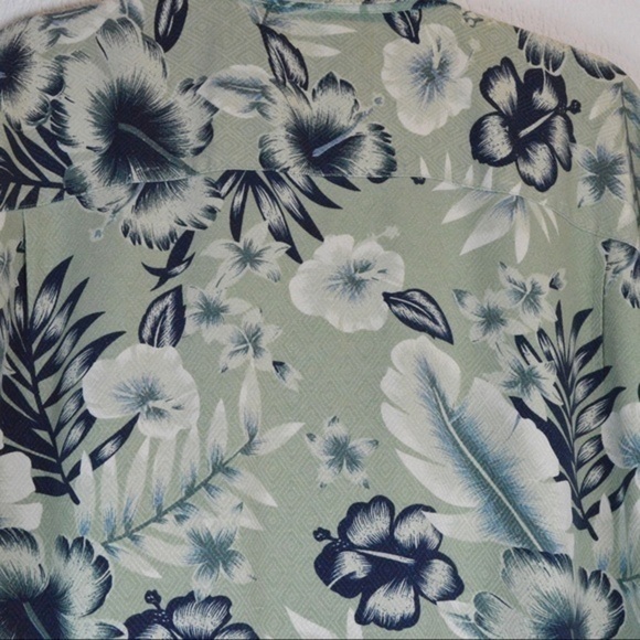 Bobby Chan 100% Silk Hawaiian Print Button Down Shirt, Size XL - Picture 7 of 9